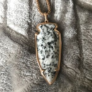 NWT Kendra Scott Kimmy Necklace in Rose Gold